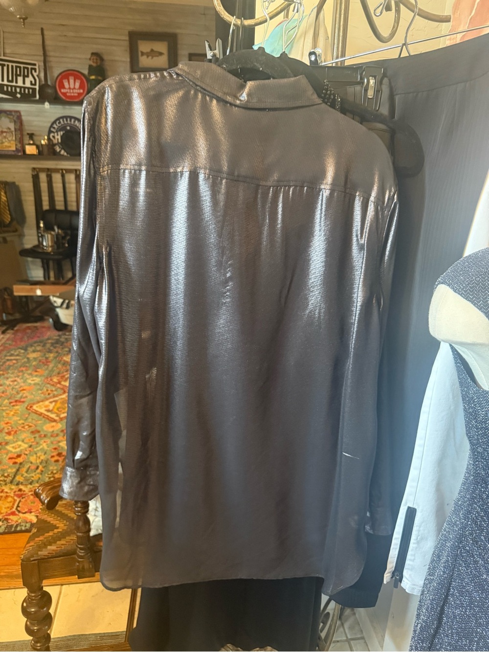 Calvin Klein Women’s Shiny Black Button-Front Shirt Jacket - Picture 3 of 3